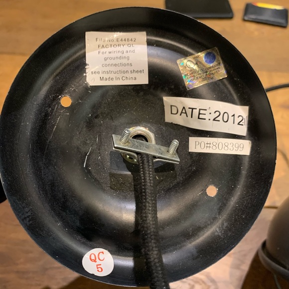 Industrial Pendant Lamps - Picture 3 of 4